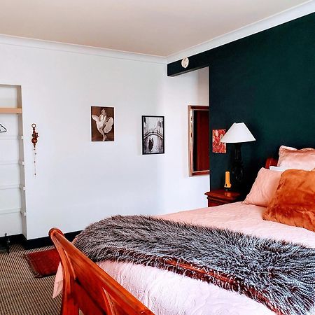 La Riviera Guesthouse Riverton 外观 照片