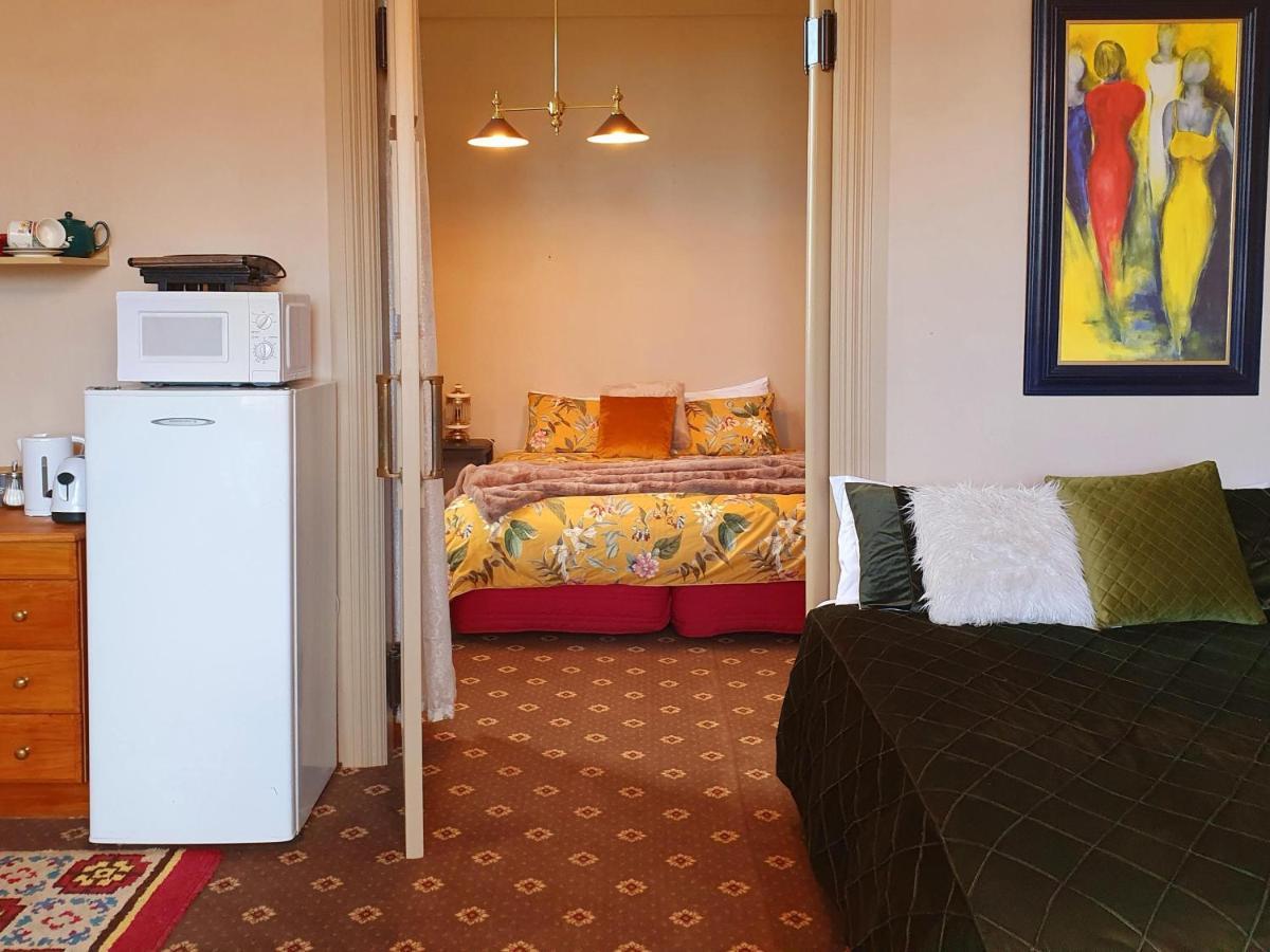 La Riviera Guesthouse Riverton 外观 照片